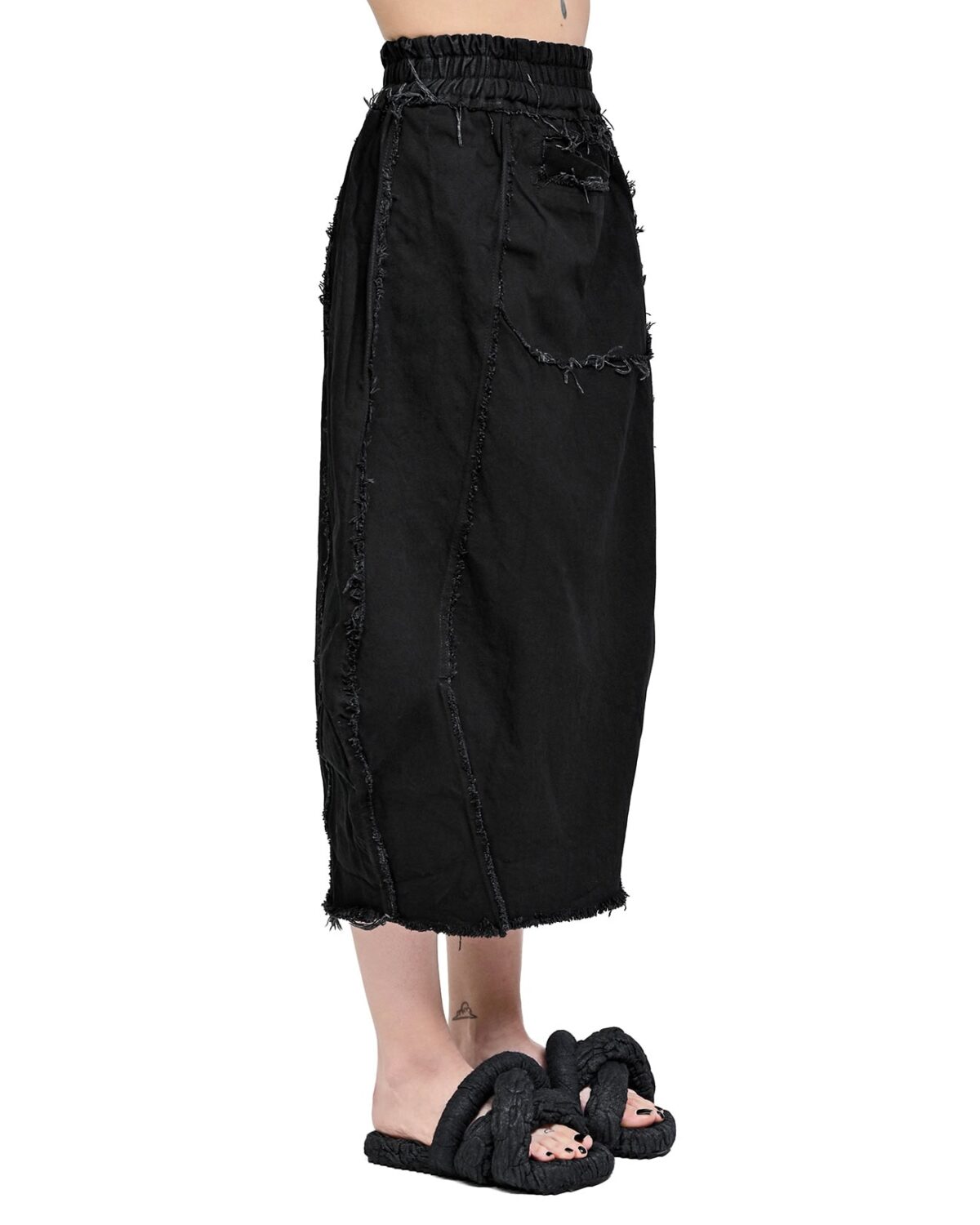 MINOAR - Hexa Denim Wash Volume Skirt, Women's black cotton skirt with diagonal welt pockets - 4