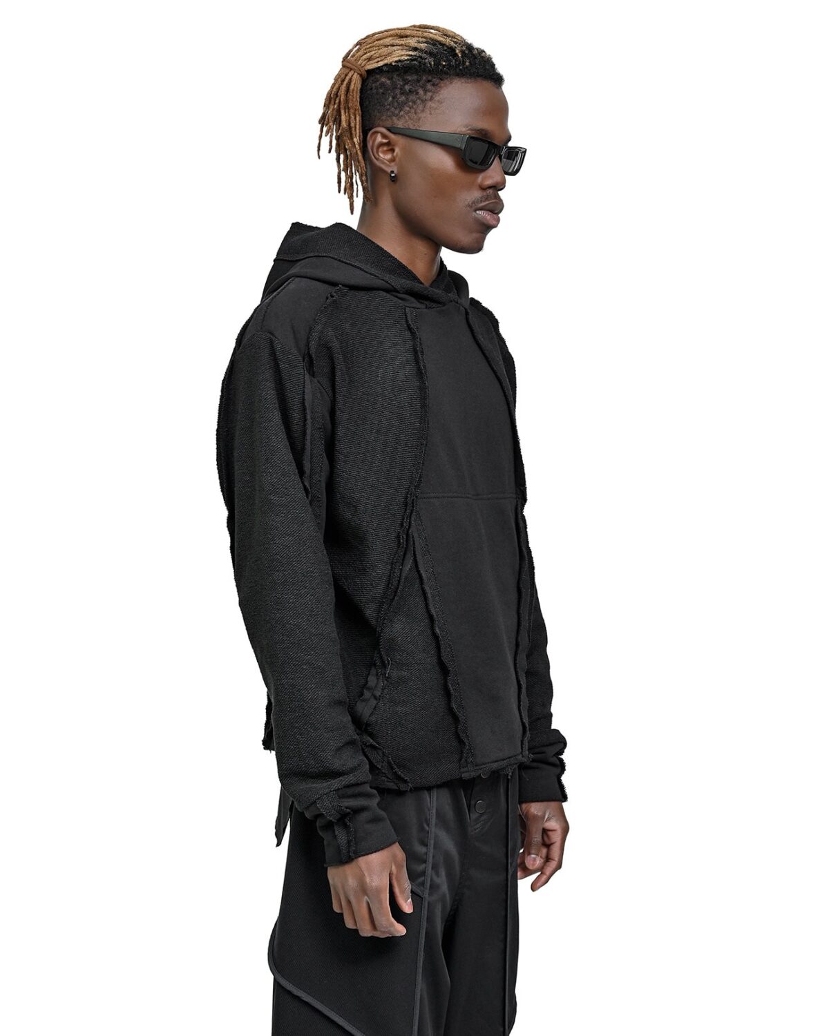 MINOAR - String Construct Inverse Hoodie, Men's black cotton hoodie with multi-segment construction - 4