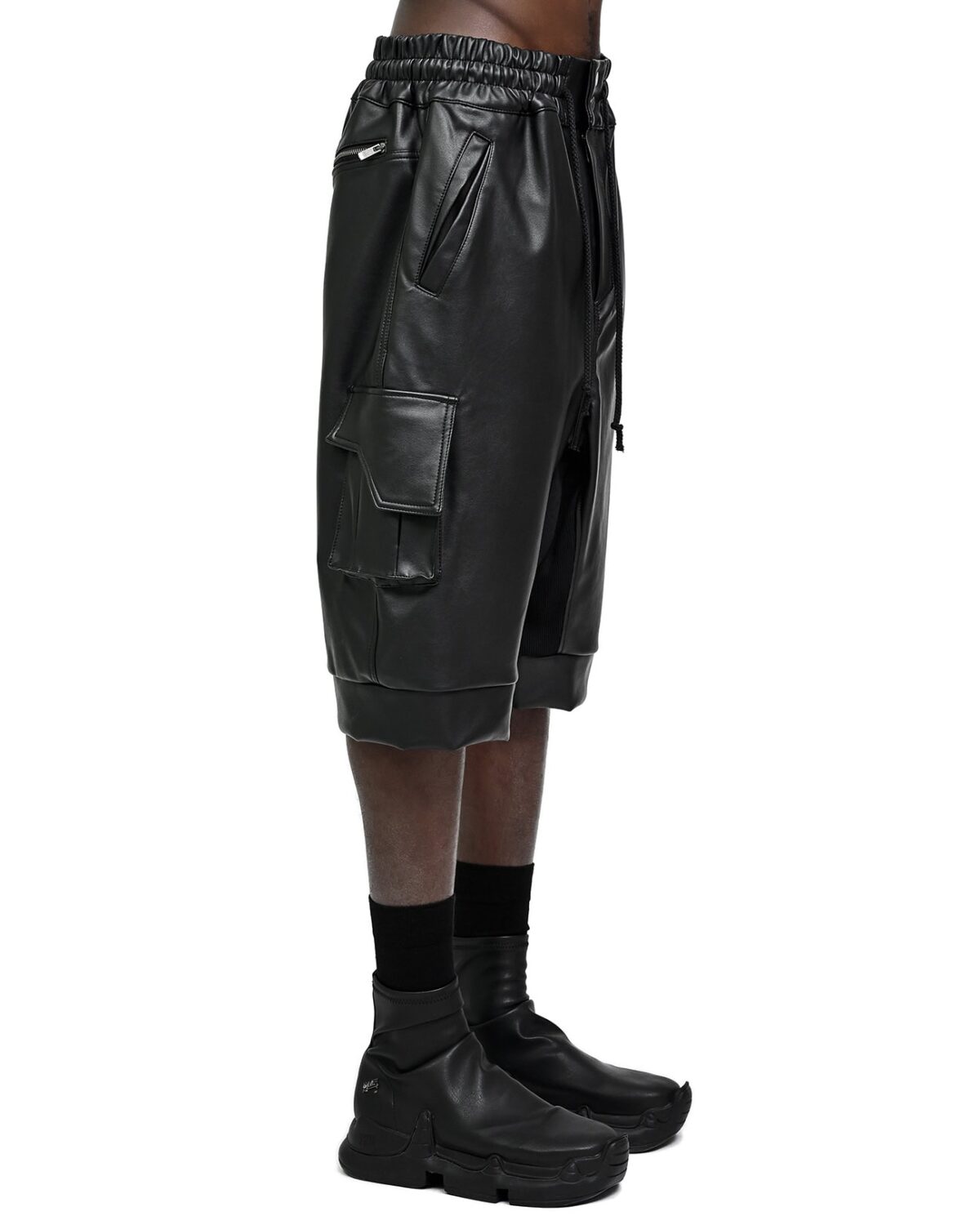 MINOAR - Wide Cut Vegan Leather Shorts, Men's black leather shorts with cargo pocket detail - 3