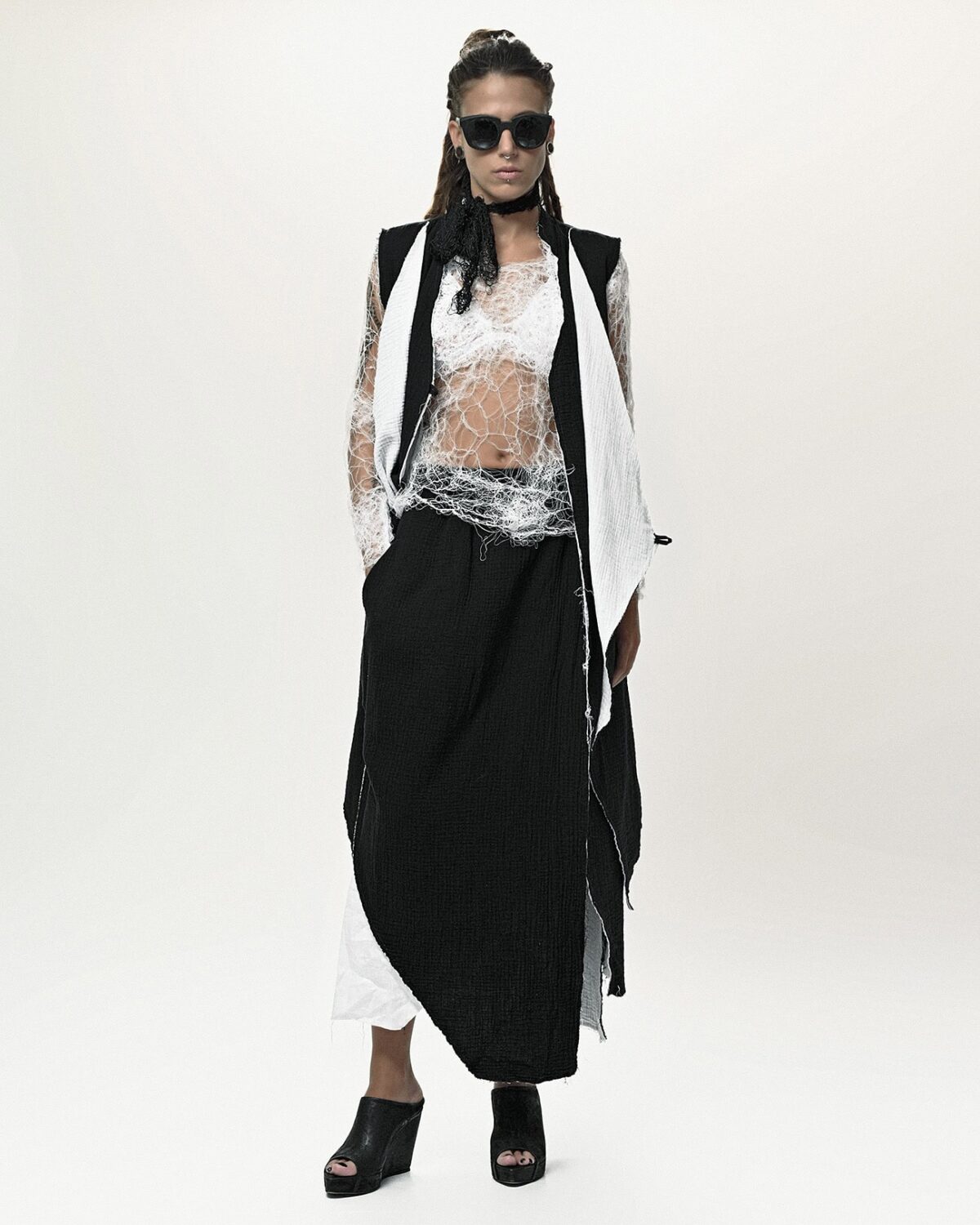 MINOAR - Contrast Draped Soft Cardigan, Women's black cotton cardigan with diagonal welt pockets - 7