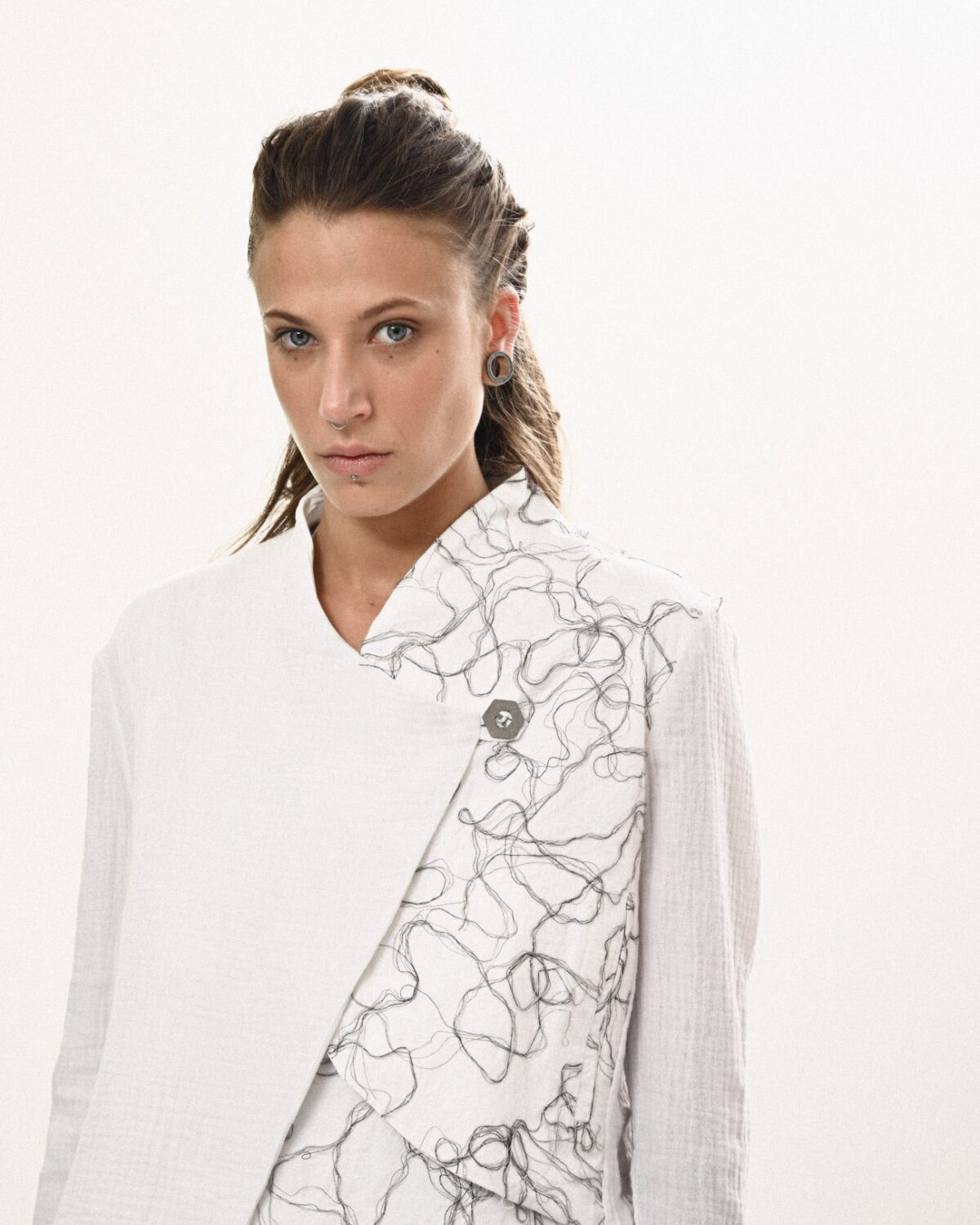 MINOAR - Diffused Fiber Bond Soft Jacket, Women's white cotton jacket with Fiber-Bond texture - 8