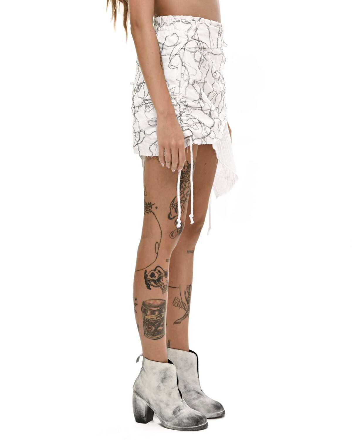 MINOAR - Diffused Asymmetry Adjustable Skirt, Women's white cotton skirt with Fiber-Bond texture - 3