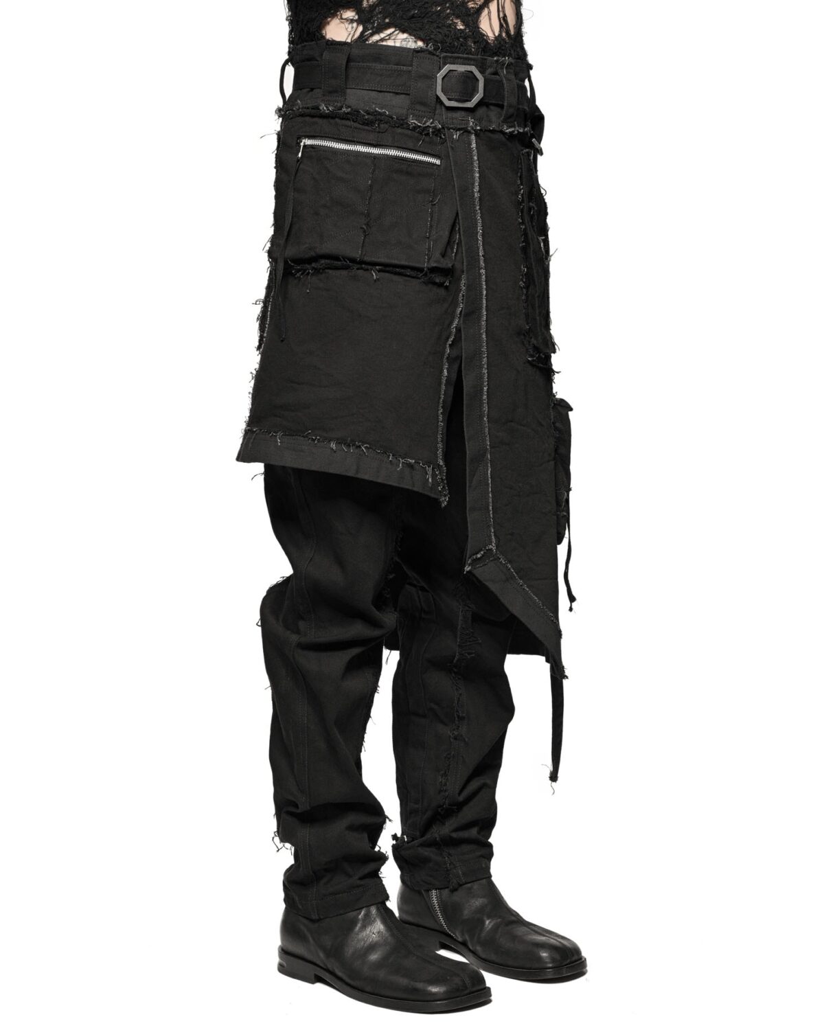 MINOAR - Cargo Multi-Cut Asymmetric Kilt, Men's black cotton with multi-segment construction - 4