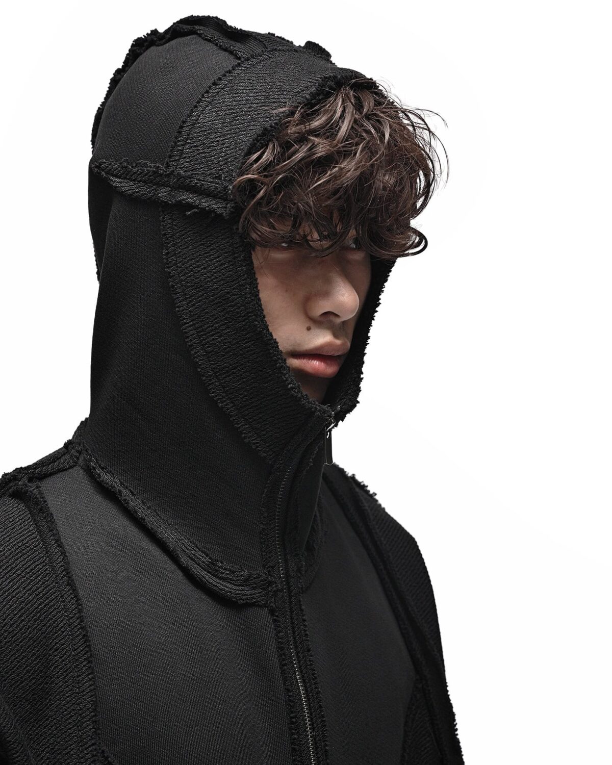 MINOAR - Reverse Edge Construct Zip Hoodie, Men's black cotton hoodie with multi-segment construction - 6