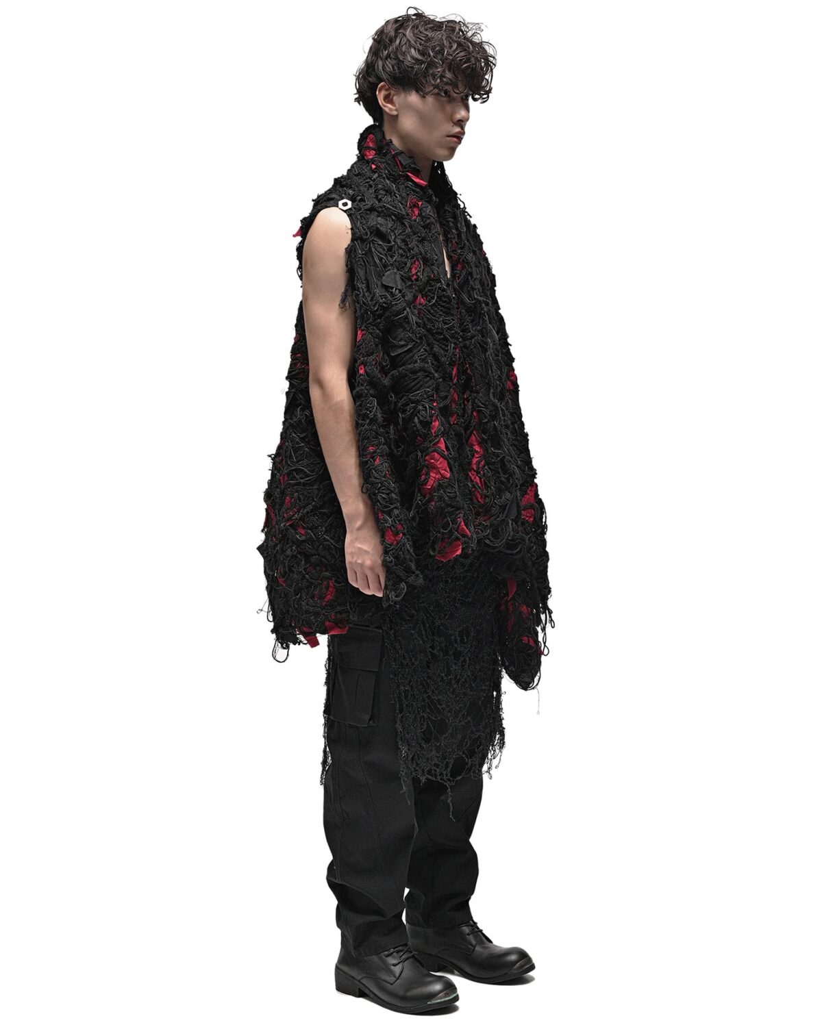 MINOAR - Fiber Bond Patch Volume Sleeveless Cardigan, Men's black cotton cardigan with Fiber-Bond texture - 4