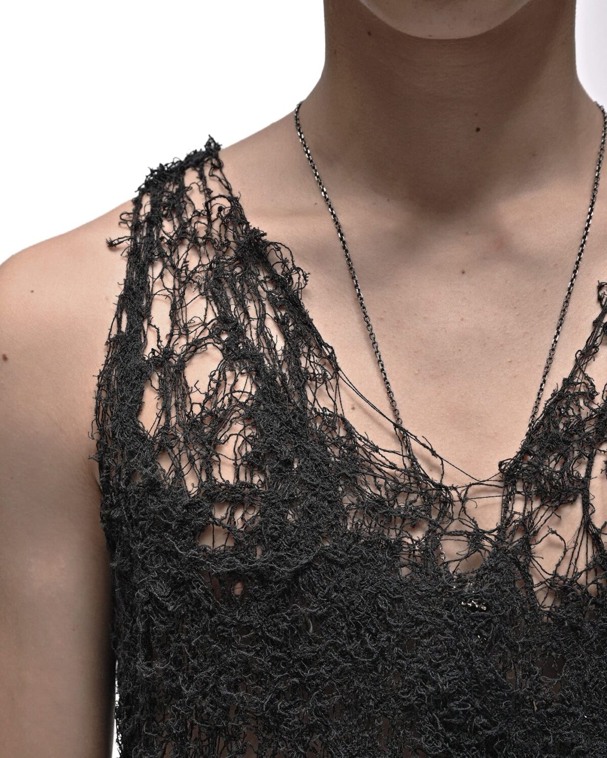 MINOAR - Fiber Bond Soft Sheer Long Top, Men's black cotton top with Fiber-Bond texture - 7