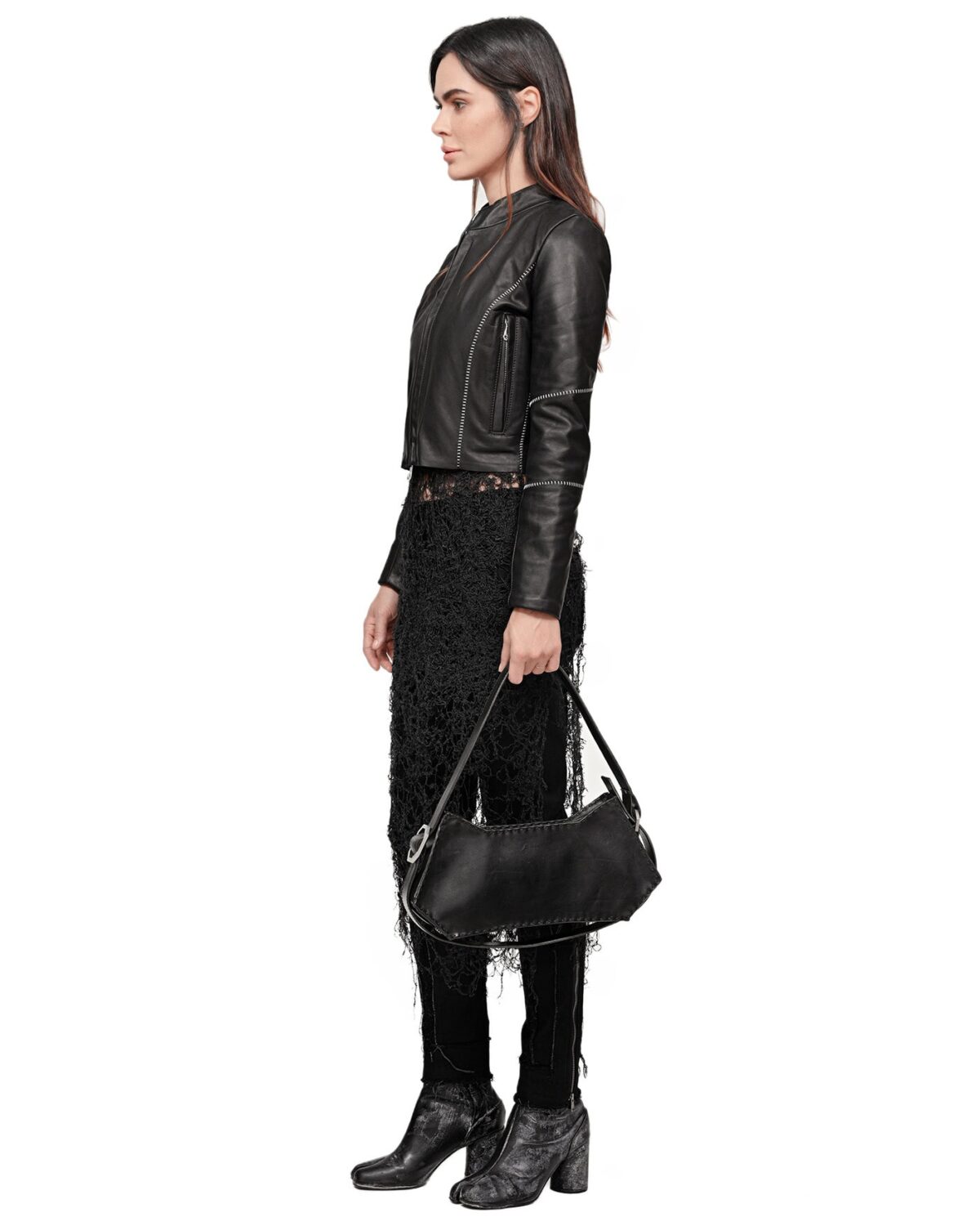 MINOAR - Oracle Leather Shoulder Hexa Bag, Unisex black leather bag with steel hardware detail - 12