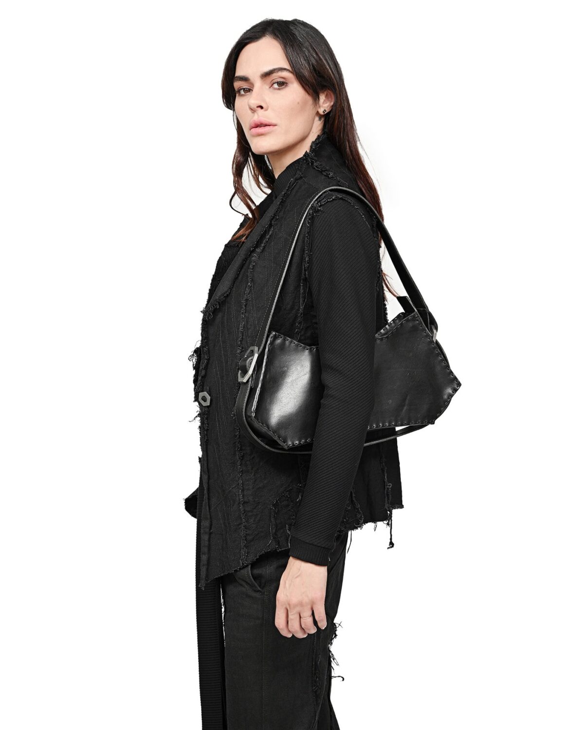 MINOAR - Oracle Leather Shoulder Hexa Bag, Unisex black leather bag with steel hardware detail - 11