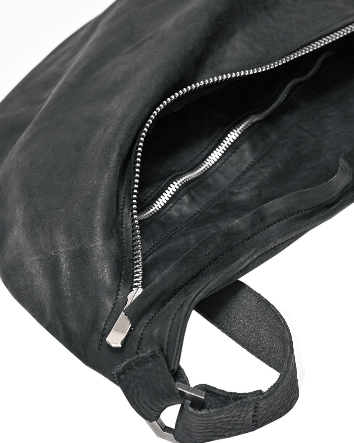 MINOAR - Horse Large Bull Shoulder Bag - 4